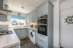 Seashells, West Wittering