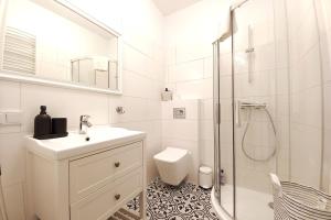 Krakowska Street Old Town Apt 16