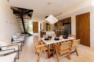 Mistiq Villa - Modern 3BR Oasis in Tulum with Private Pool & Chic Design