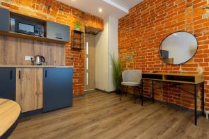 Затишна квартира в центрі на Харківській набережній 3