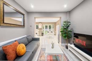 Luxury 5BR - Reading Centre - Monthly Stays - Parking