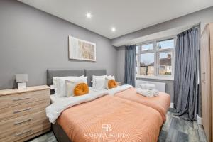 Luxury 5BR - Reading Centre - Monthly Stays - Parking