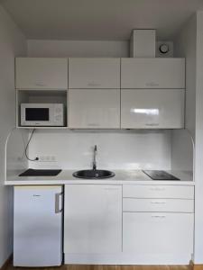 Bright Studio in Rotermann Quarter - Noor Apartment