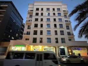 Affordable Hostel in Al Barsha 1 Near Mall of Emirates Metro