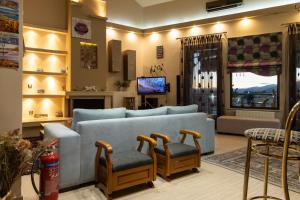 The Sunset Haven Kastoria - Modern Lake Elegance