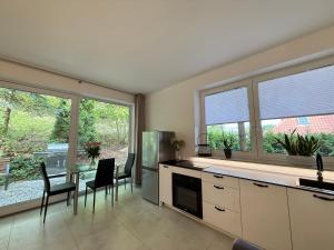 Leśny apartament z ogrodem