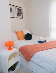 Modern Retro Stay near NAIA 3