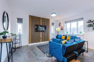 Monthly Stays - Stylish 2BED - Etihad & AO Arena Access - Parking