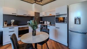 The Bridgewater collection 411