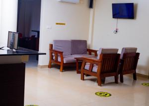 cyro reservations - 4hvězdičkové hotely ve městě Nalakonge