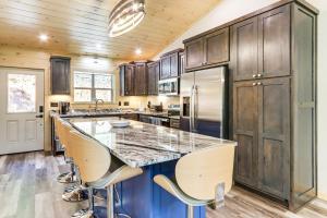 Blue Ridge Adventure Base Grill, Play, Explore!