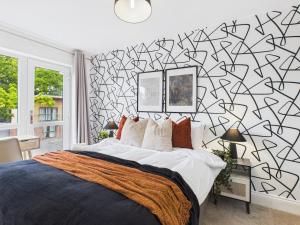 NEW No7 Saxon Way by Signature Stays