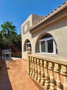 Villa with super swimming pool