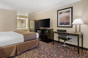 Best Western PLUS Inn of Hayward