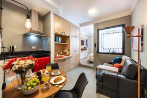 BHaus Jardins Poeta - Apartamento Premium 11o andar - Próximo à Oscar Freire e Paulista - Academia - Mini Mercado - Piscina - Serviço de Arrumação e Bagagem - Recepção 24h - Vaga de Garagem - P11