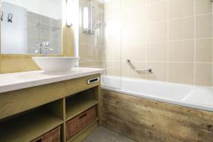 Unique appartement 2 chambres derniere etage Les Terrasses dEos