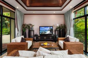 Villa Raas 3BR Private PoolNaiharn beach