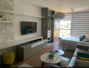 Studio moderno en equipetrol