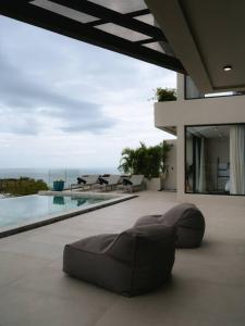 Villa Jaisai 4-bedroom Sea View and On-Site