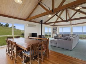 ACACIA BRAE - spectacular views