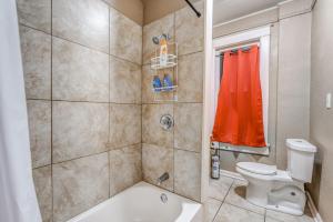 Urban Comfort Nook - Walk to Overton Park