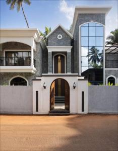 The Greendoor Villa - Morjimer, with Private Pool