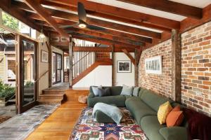 Historic Inner-West Oasis Close to Newtown
