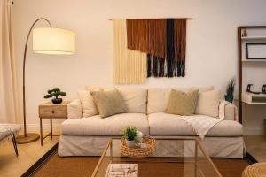 Cozy Dania Beach House with Fenced Backyard