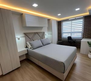 Estadia ideal cerca aeropuerto con parqueadero