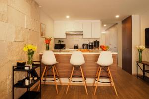 Terraza de Pushkin by The Local Way