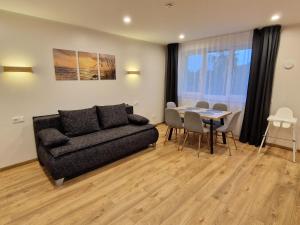 Seaside Breeze Apartment