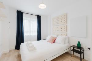 Beautifully Curated 2BD Flat Heart of East London