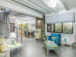 Home with Garden & Pool for All