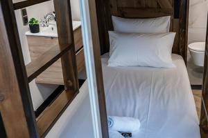 Petite Room with WiFi, AC, and Shared Kitchen