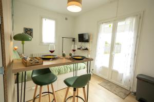 Jungle Studio - Déco tropicale et confort moderne