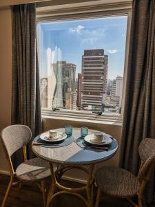 Ao lado da Paulista e metrô lazer completo com estac