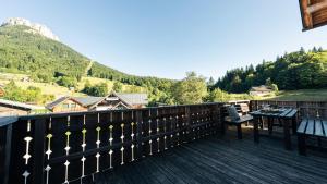 Chalets am Loser by Landluft