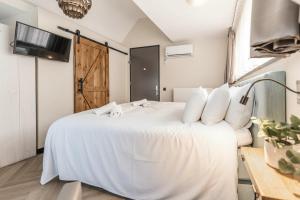 Harmony Room at the best location