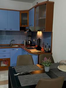 Samantas Apartment