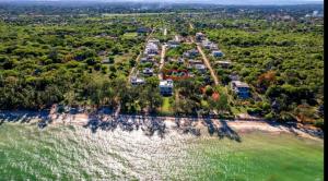 The Pool House & The Colobus House, Bella Seaview, Diani Beach, Kenya