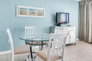 Pelican Beach Resort 1103