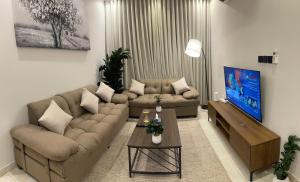 شقة انيقة بغرفتين نوم وصالة