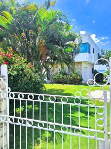 Whispering Clouds Beach House