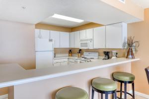 Pelican Beach Resort 2007