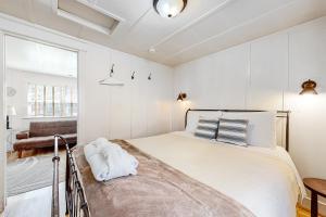 Hidden Villa Cottage #2 - The Shell Cottage