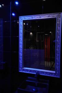 Experience Room 101 - Castle De Paris