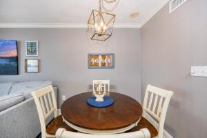 Phoenix VI 6910 condo