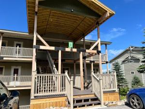 Summit 204D Mtn Views WI-FI Parking Washer Dryer