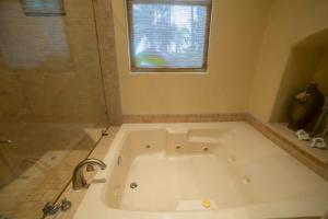 Marbella 2F 3 bdr Ocean View in Los Suenos