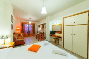 Grekis Beach Hotel and Apartments Messinia Greece